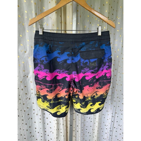 Billabong NWOT Men's Rainbow Wave Silhouette Surf Board Swim Shorts 30 - Picture 3 of 6